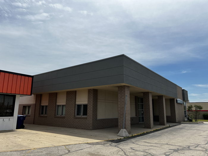 Southtown Twin Theatres - July 2 2022 Photo (newer photo)